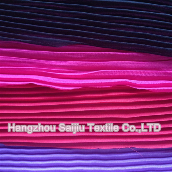 100% Polyester Chiffon Solid Dyed Pleated Fabric