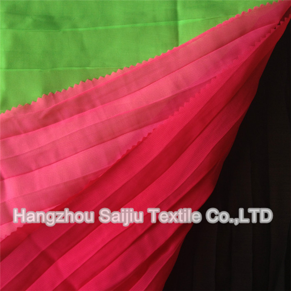 100% Polyester Chiffon Solid Dyed Pleated Fabric